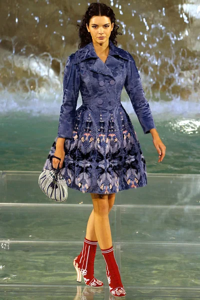 Look 1